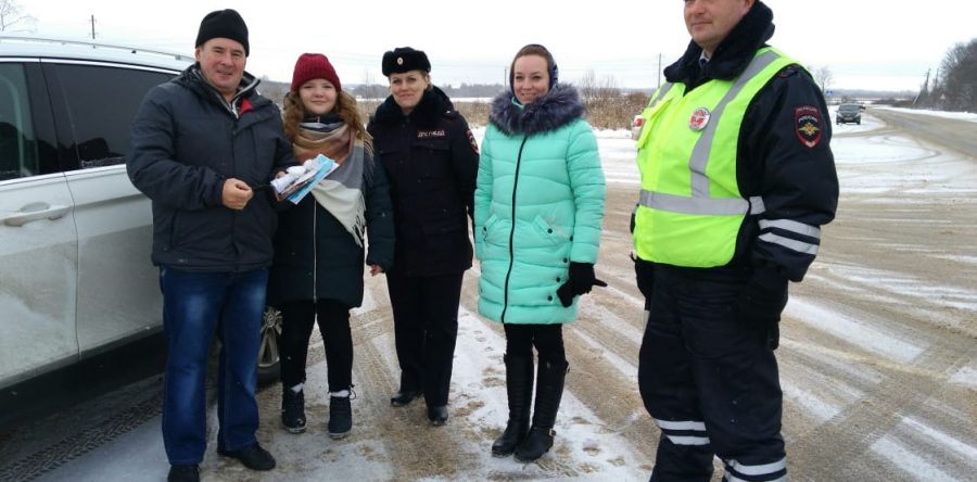 Рождественские поздравления от инспекторов ГИБДД