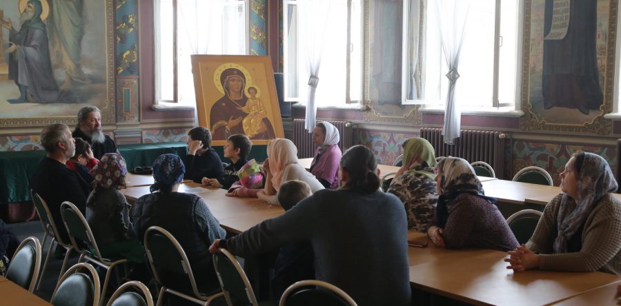 Очередное занятие воскресной школы монастыря