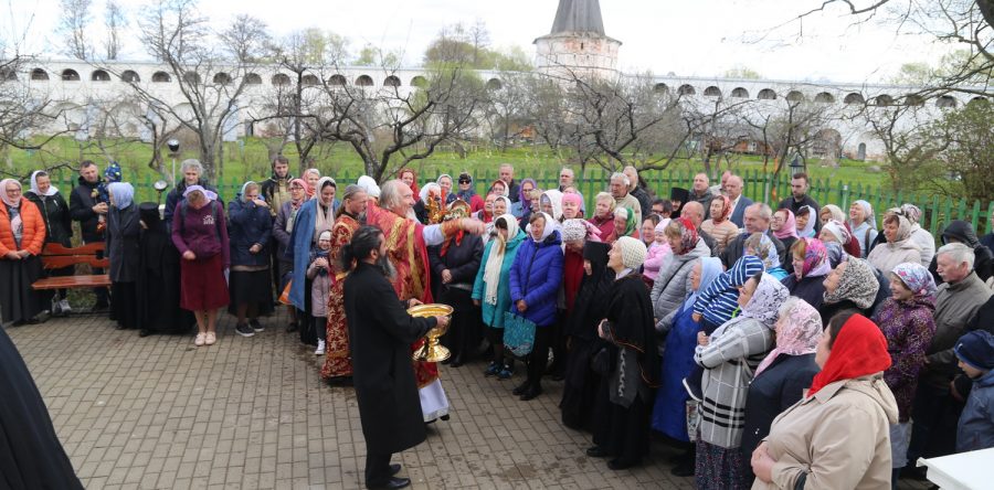 Богослужения Светлой Седмицы