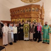 Богослужение в храме-часовне преподобного Максима Грека