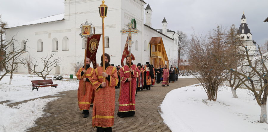 Крестный Ход на Светлой Седмице