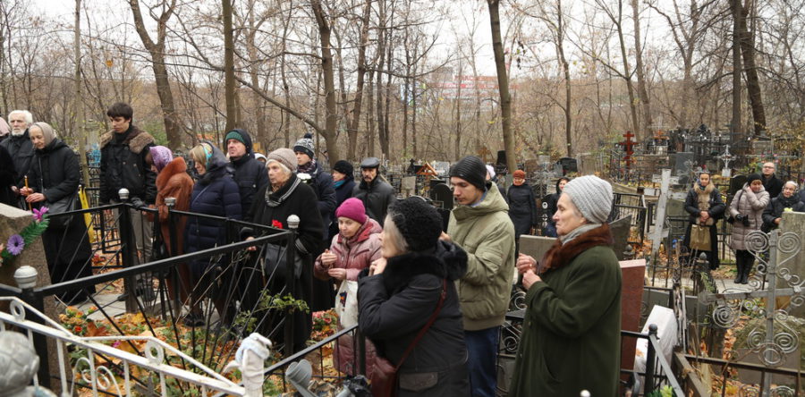 Панихида по митрополиту Питириму (Нечаеву)
