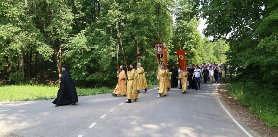 Крестный Ход в Неделю Всех Святых
