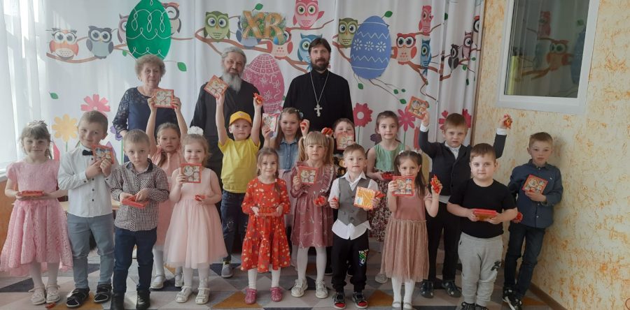 Пасхальные праздники с подшефной молодежью