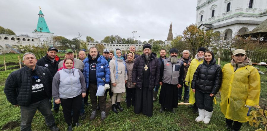 Возрождение монастырского сада