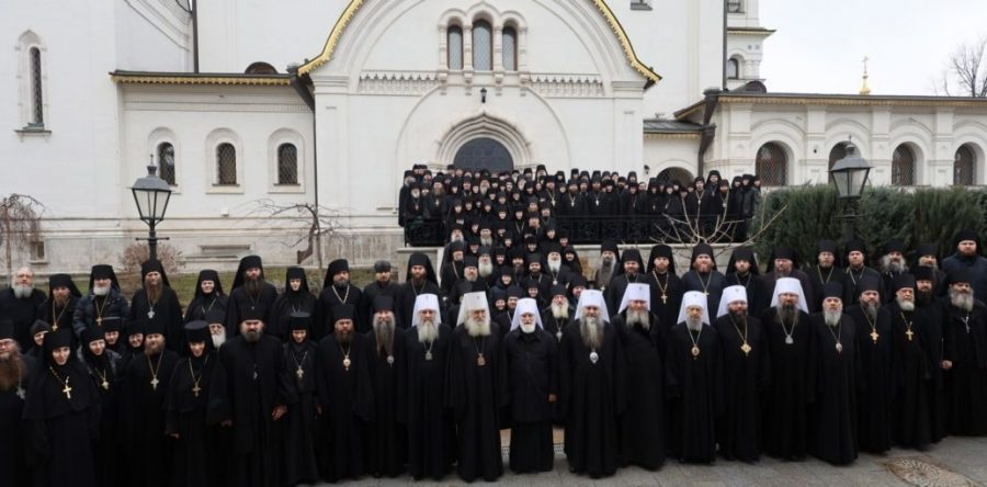 Древние монашеские традиции в условиях современности