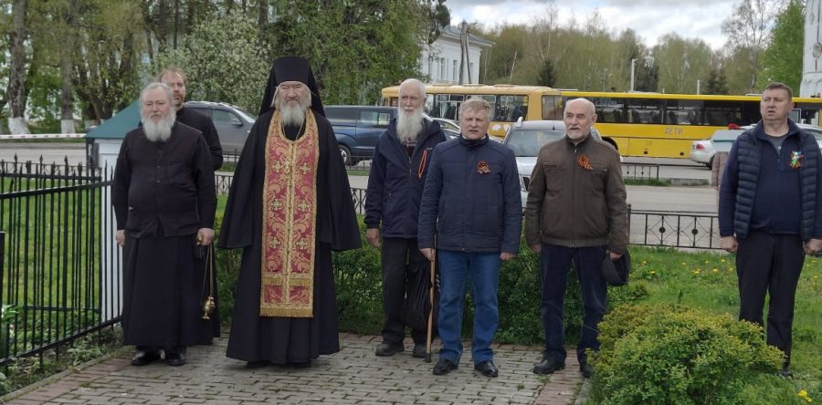 Лития у Братской Могилы