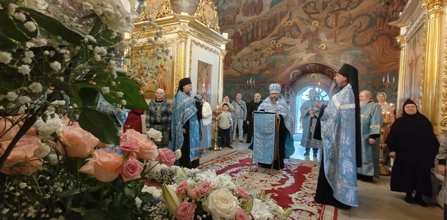 Чин Погребения Божией Матери