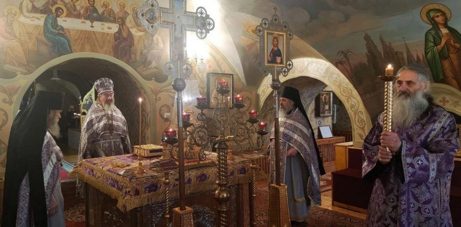 День Обретения главы Иоанна Предтечи