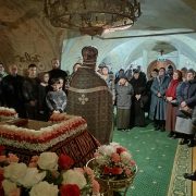 Вечерня с чином выноса Плащаницы