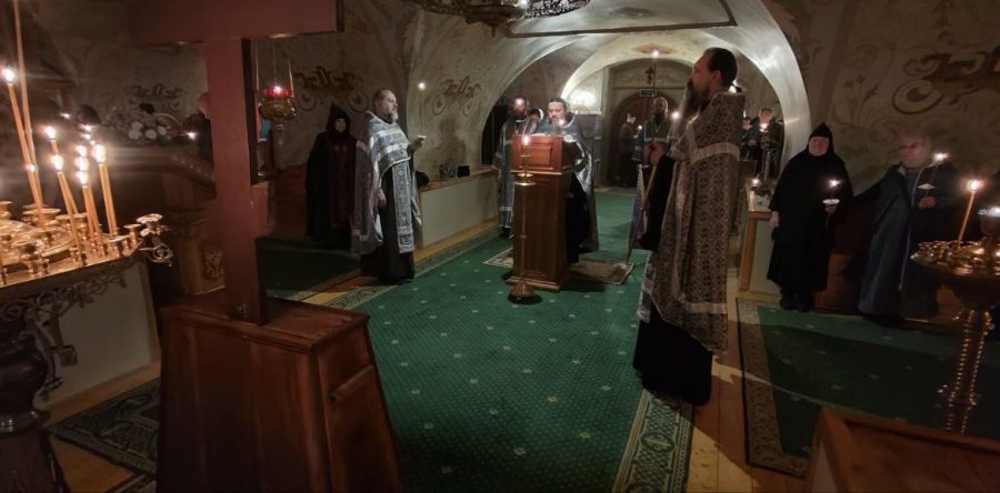 Утреня с чтением 12-ти Евангелий