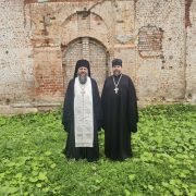 Панихида на месте погребения матери преподобного Иосифа Волоцкого